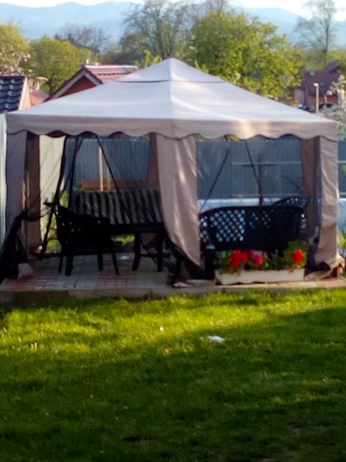 Privat U Damiana Apartment Velky Slavkov Luaran gambar
